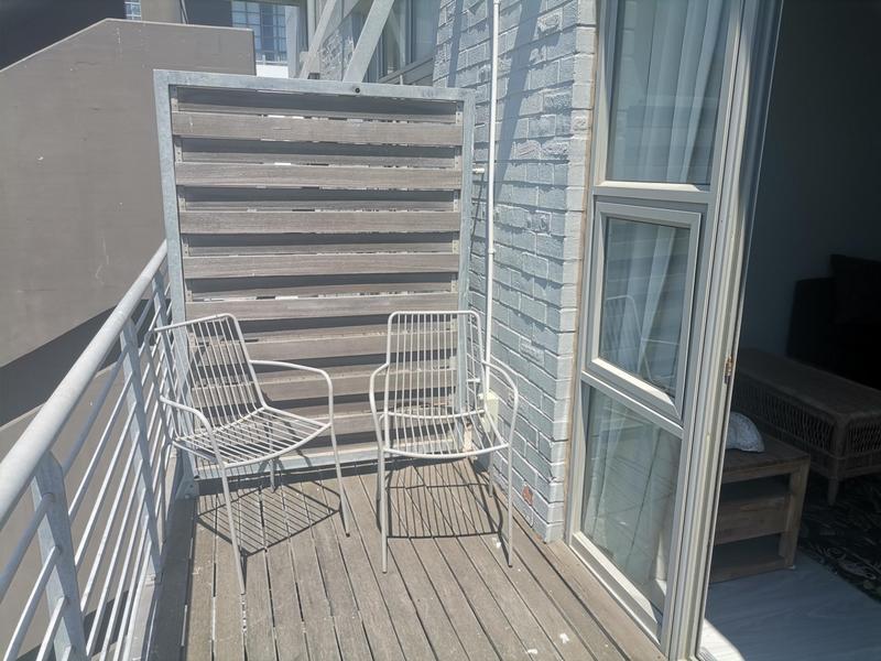 To Let 1 Bedroom Property for Rent in Woodstock Western Cape